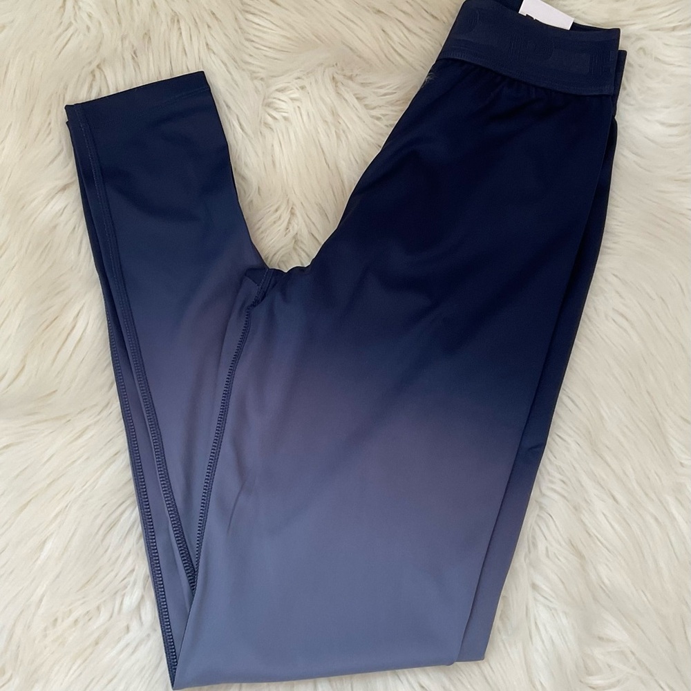 PINK Victoria’s Secret Ultimate High Waist Leggings - NWT - Medium - Midnight - Picture 2 of 11